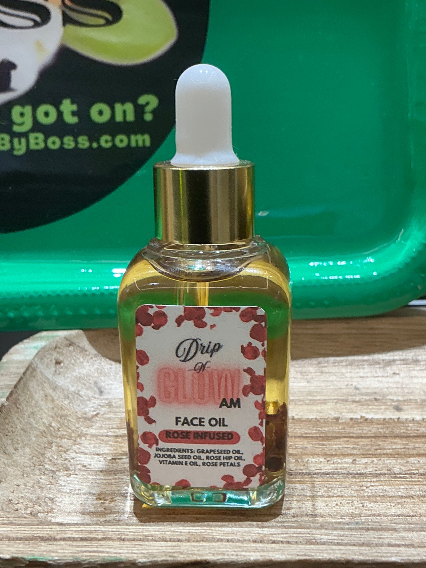 Rose-Infused Glow Face Oil 🌹✨(Drip -N- Brighten)