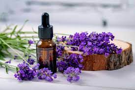 LAVENDER ESSENTIAL OIL